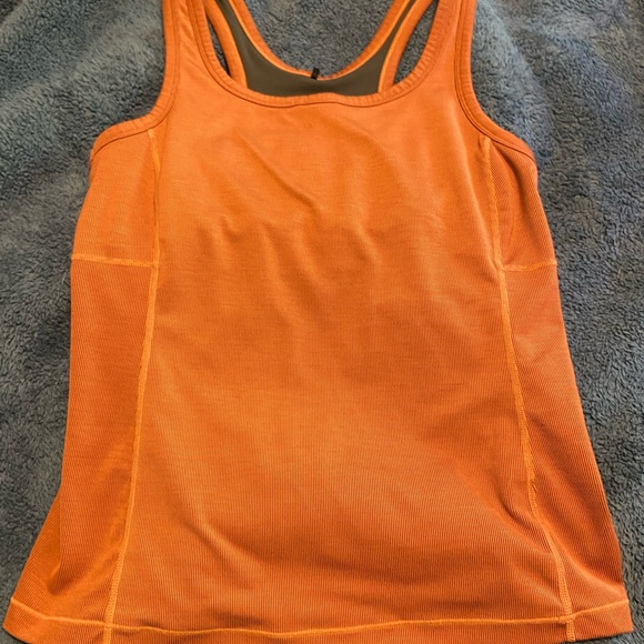 Prana size large Great burnt orange color, good coverage and support - Picture 2 of 5
